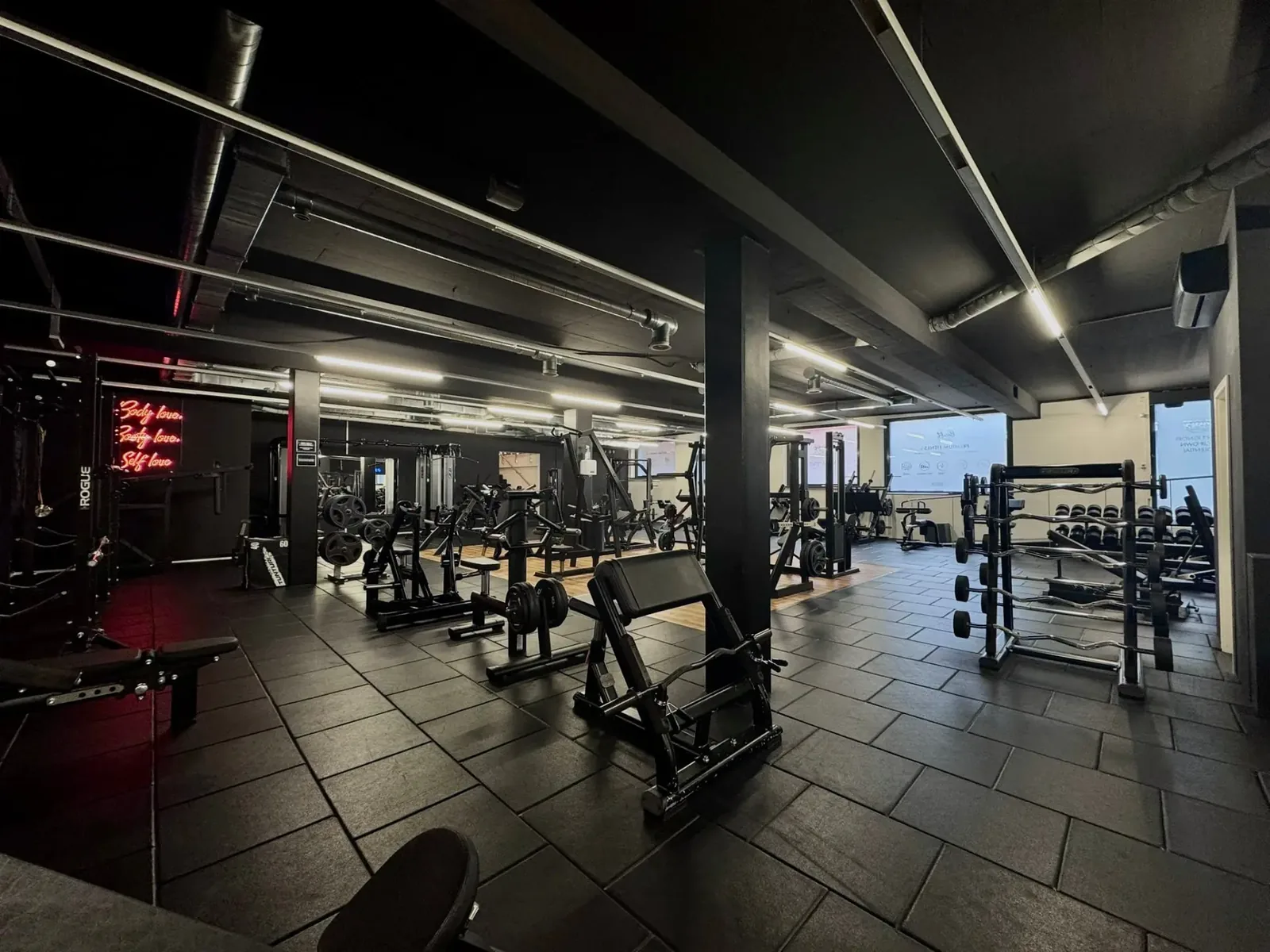 Plateau de musculation Beexfit Studio Montreux