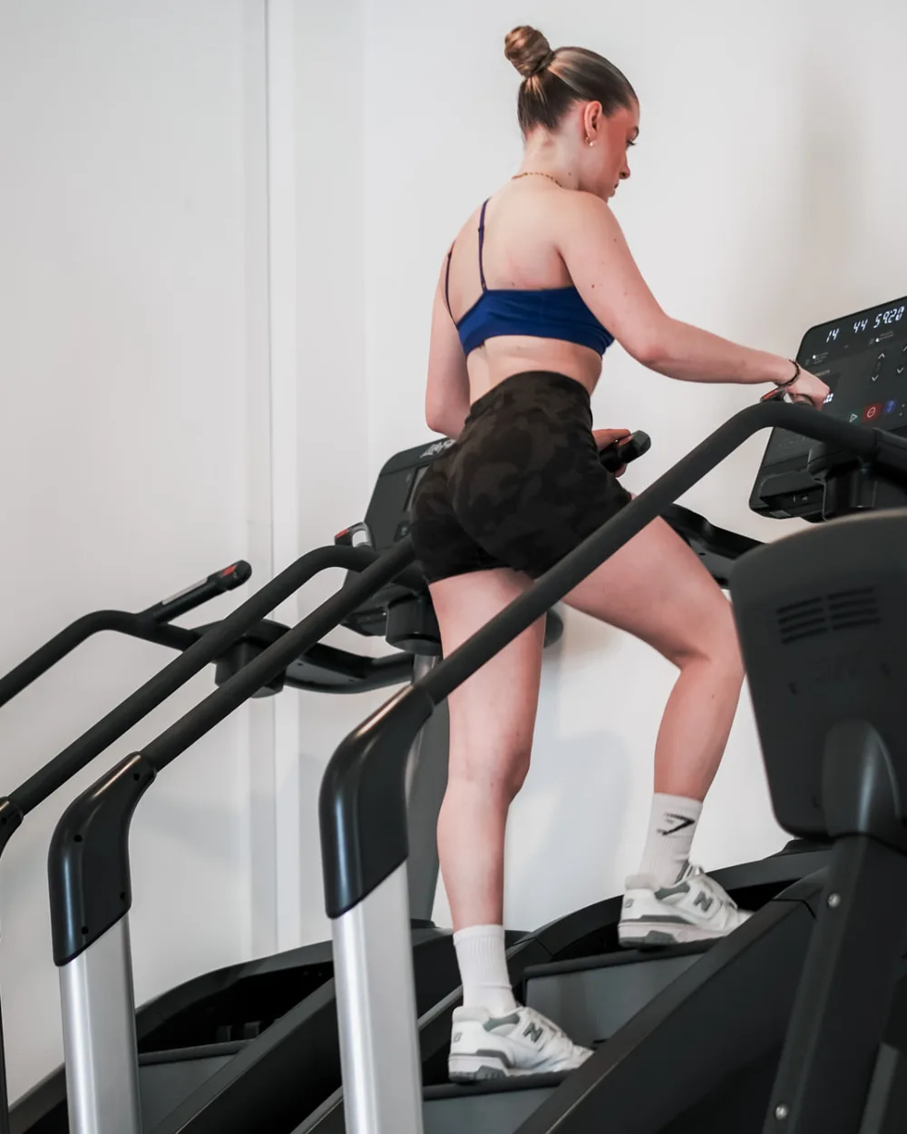 Escalier stairmaster du Beexfit Studio Montreux